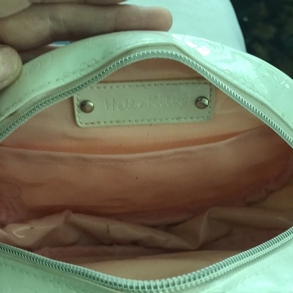 Hello Kitty clutch - Picture 7 of 7